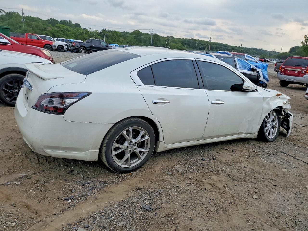 2014 Nissan Maxima 3.5 S - Фото 3
