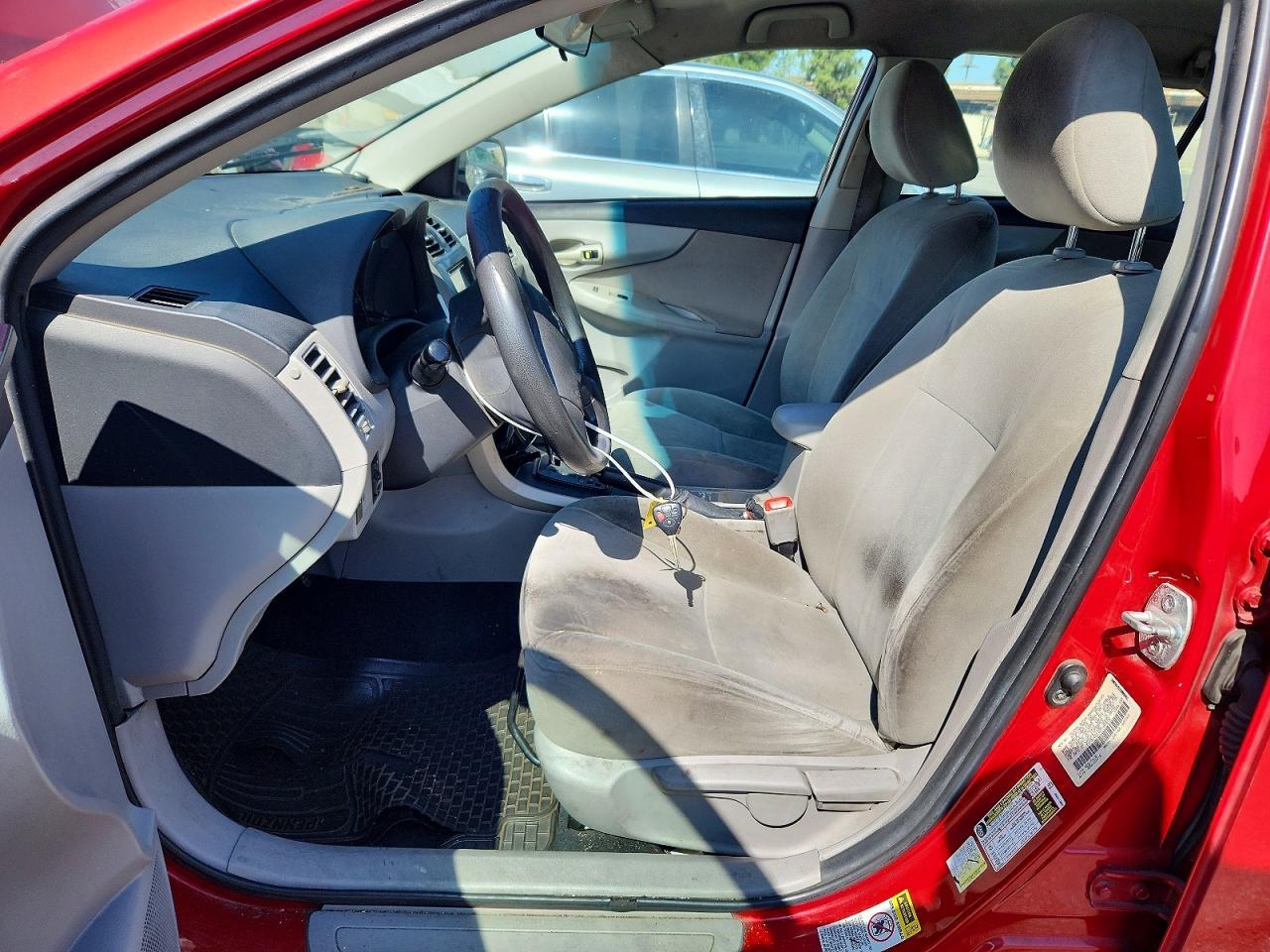 2013 Toyota Corolla L - Фото 7