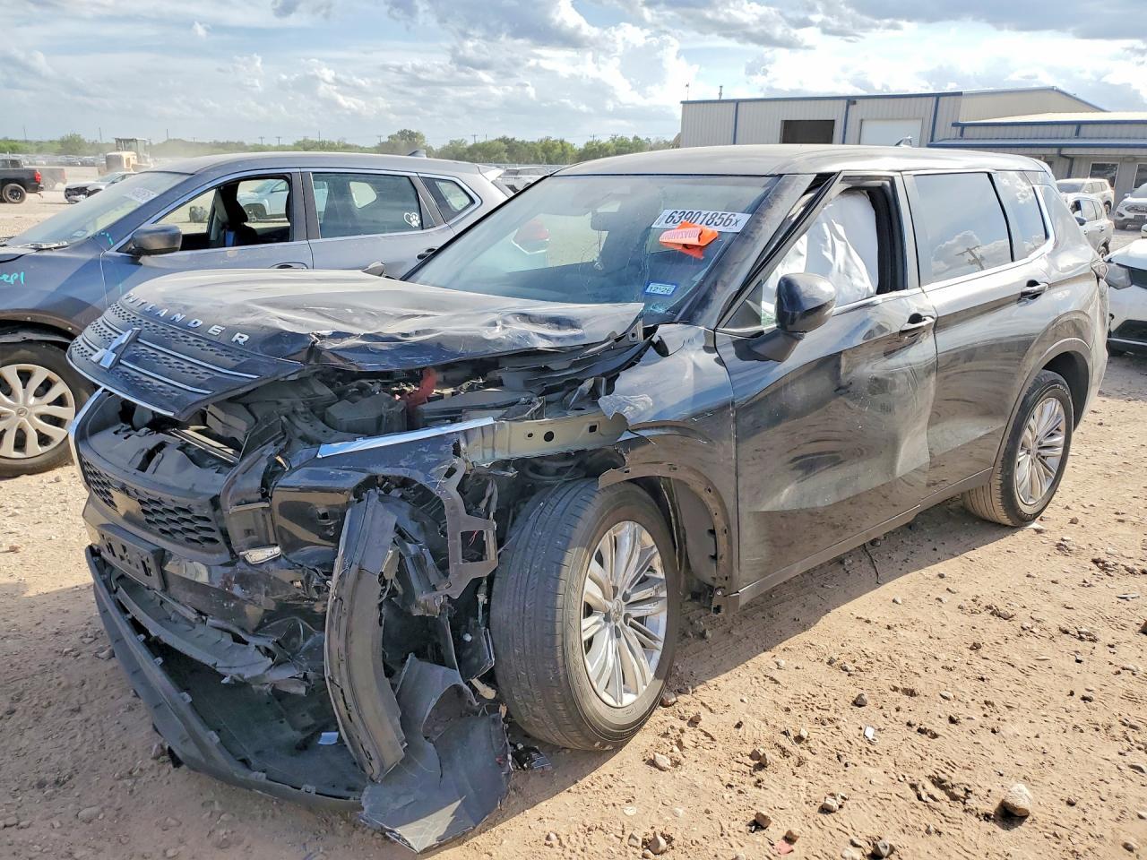 2024 Mitsubishi Outlander Es