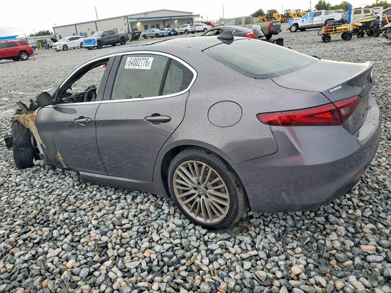 2018 Alfa Romeo Giulia Ti - Image 2