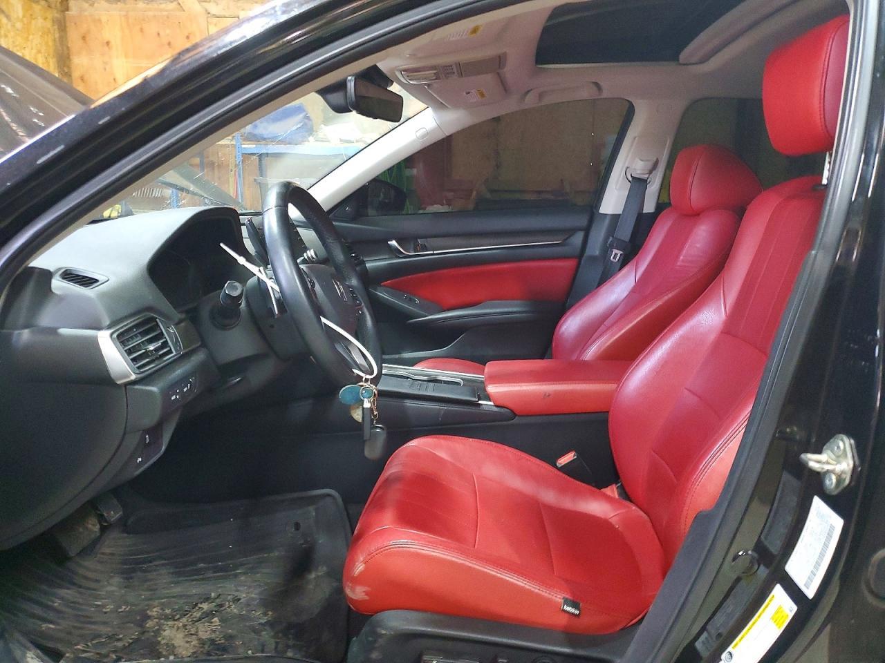 2019 Honda Accord Touring - Image 7
