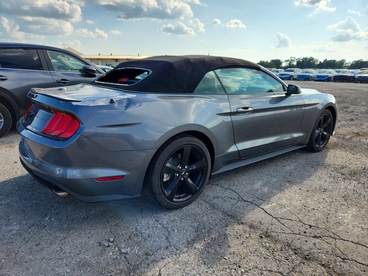 2021 Ford Mustang - Фото 3