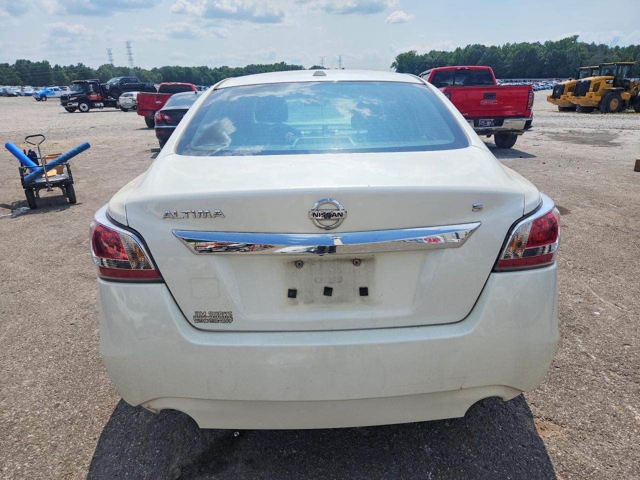 2015 Nissan Altima 2.5 S - Image 6