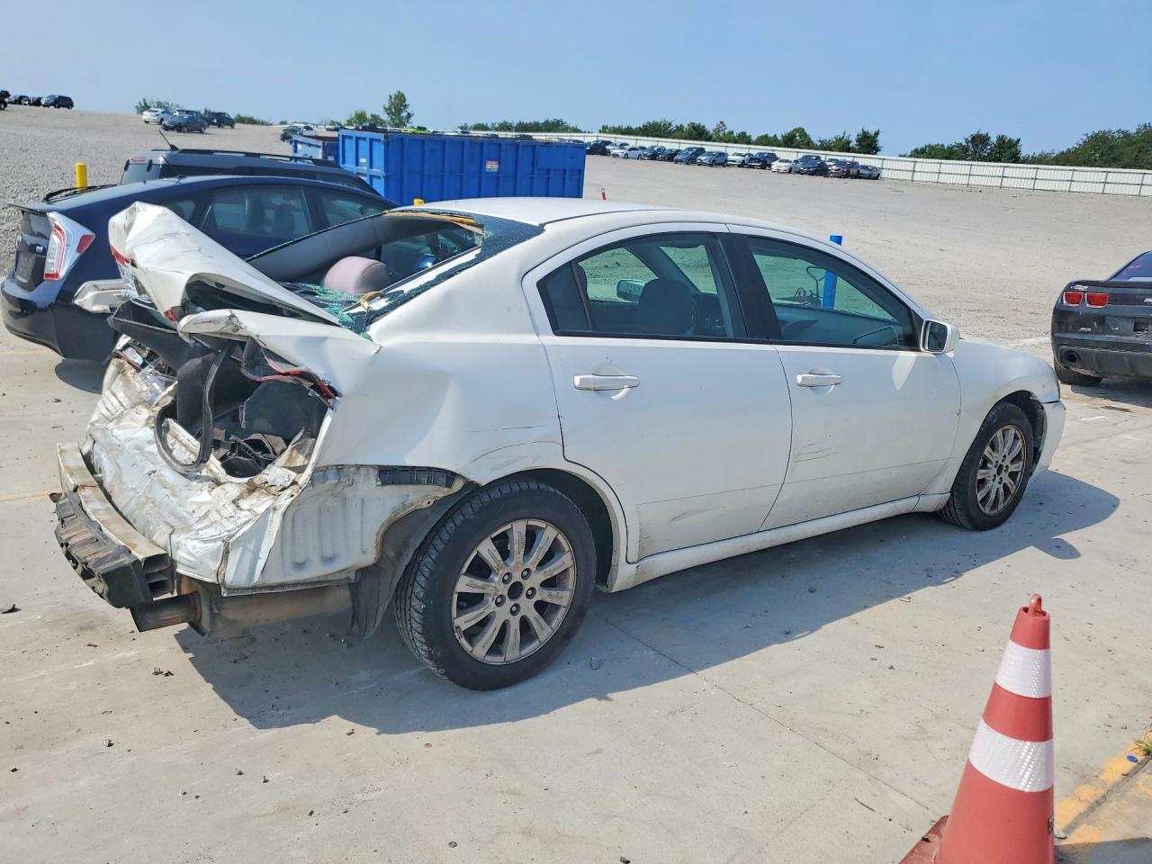 2011 Mitsubishi Galant Fe - Фото 3