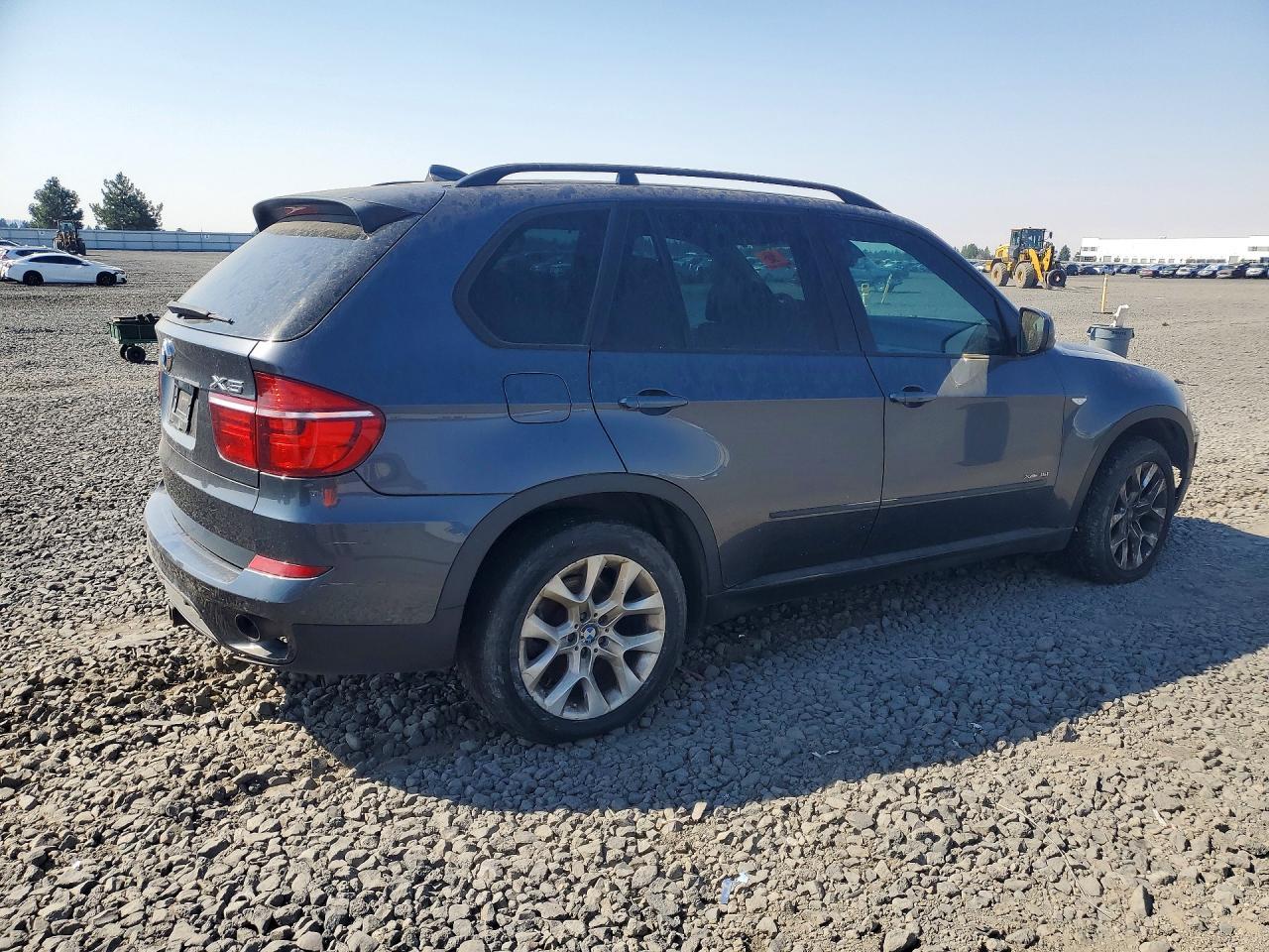 2011 BMW X5 xDrive35I - Фото 3