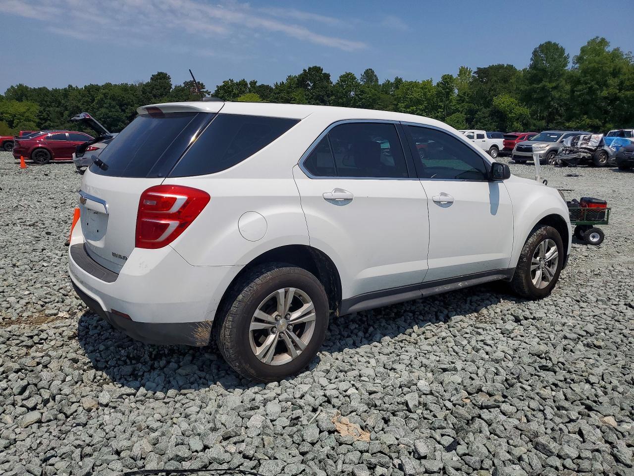 2016 Chevrolet Equinox Ls - Image 3