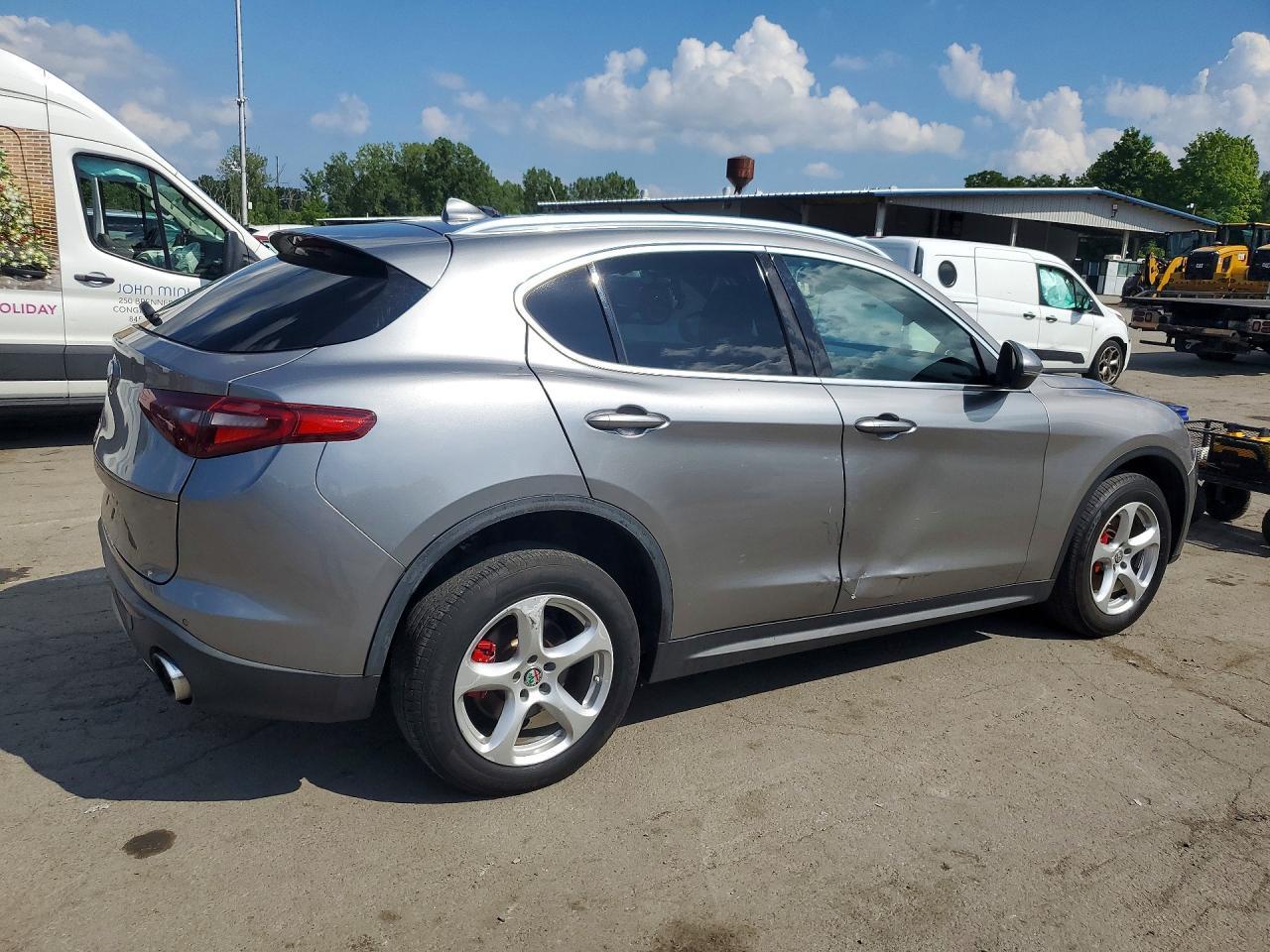 2018 Alfa Romeo Stelvio - Фото 3