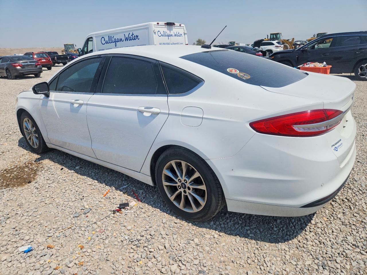 2017 Ford Fusion Se - Фото 2