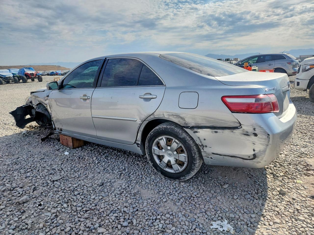 2007 Toyota Camry Le - Image 2