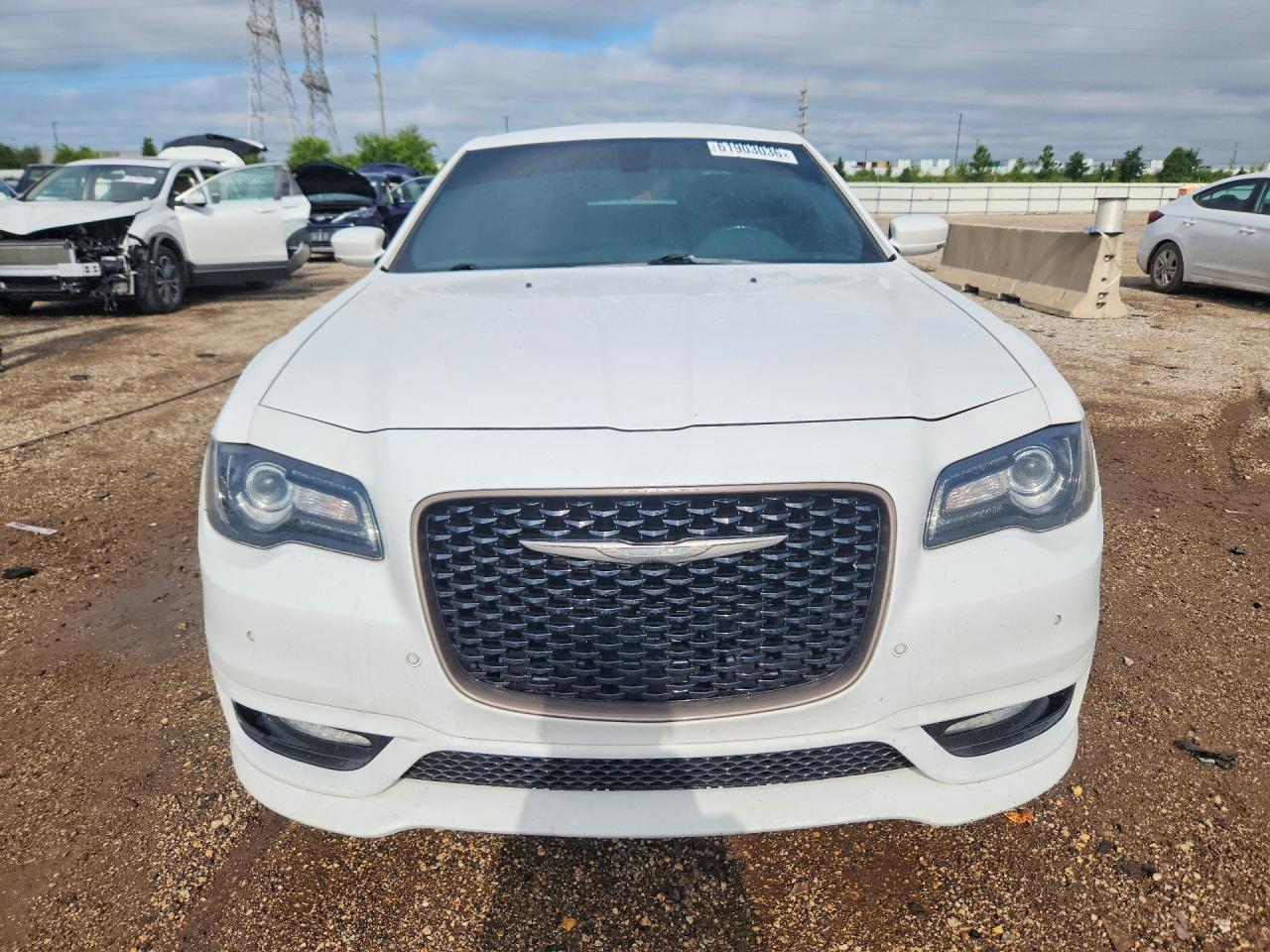 2018 Chrysler 300 S - Фото 5
