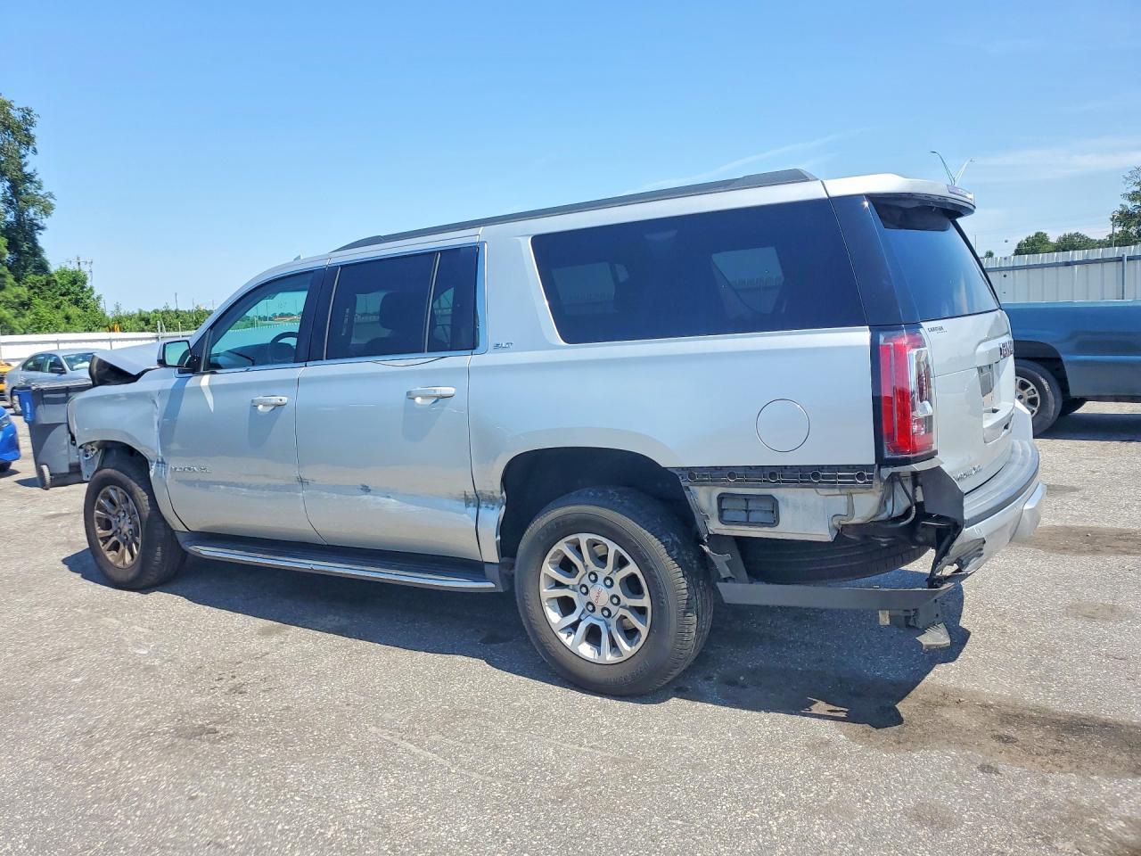 2019 GMC Yukon Xl C1500 Slt - Image 2