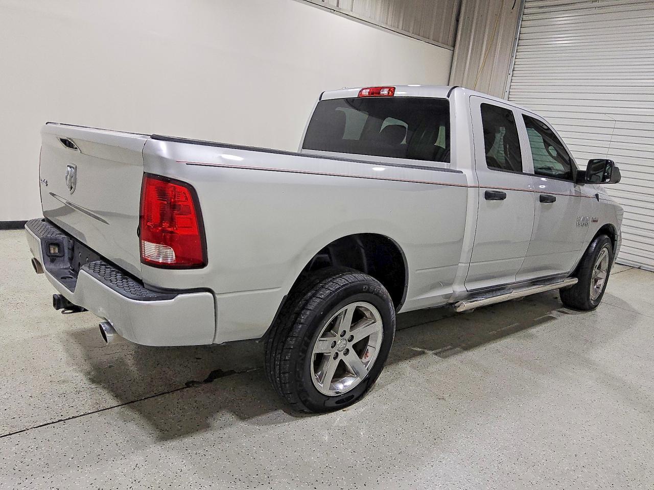 2015 Ram 1500 St - Фото 3
