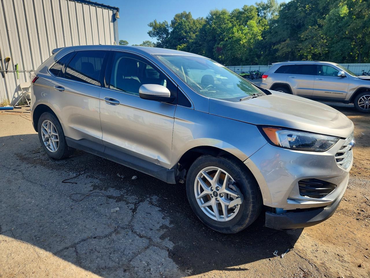2023 Ford Edge Sel - Image 4