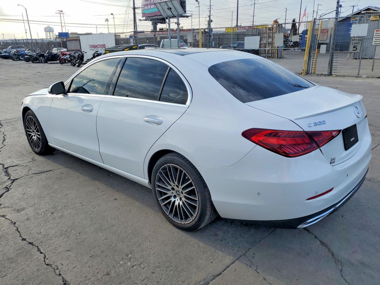 2023 Mercedes-Benz C 300 - Фото 2