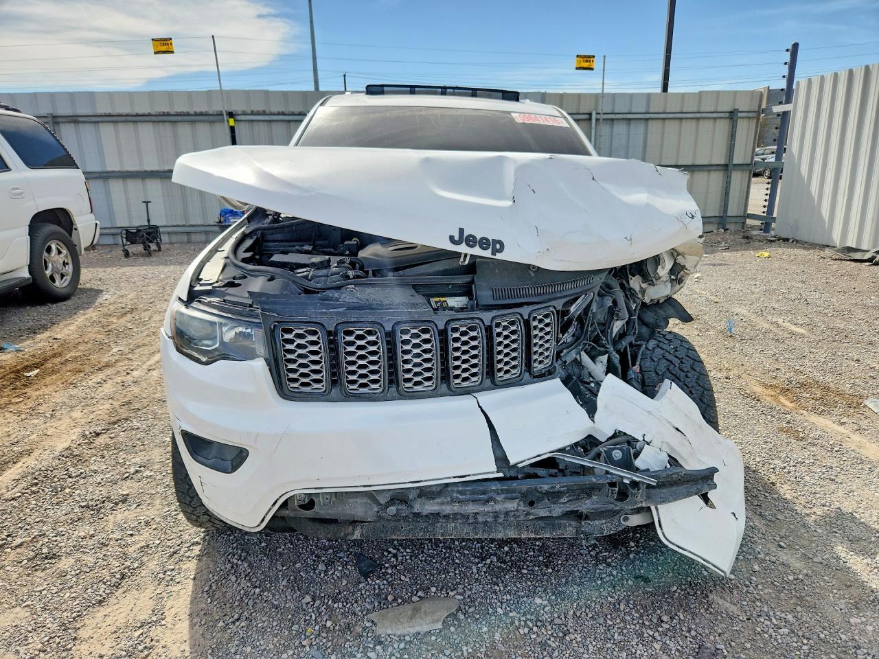 2017 Jeep Grand Cherokee Laredo - Image 5