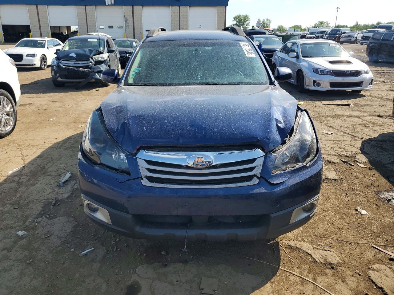 2010 Subaru Outback 2.5I Premium - Image 5