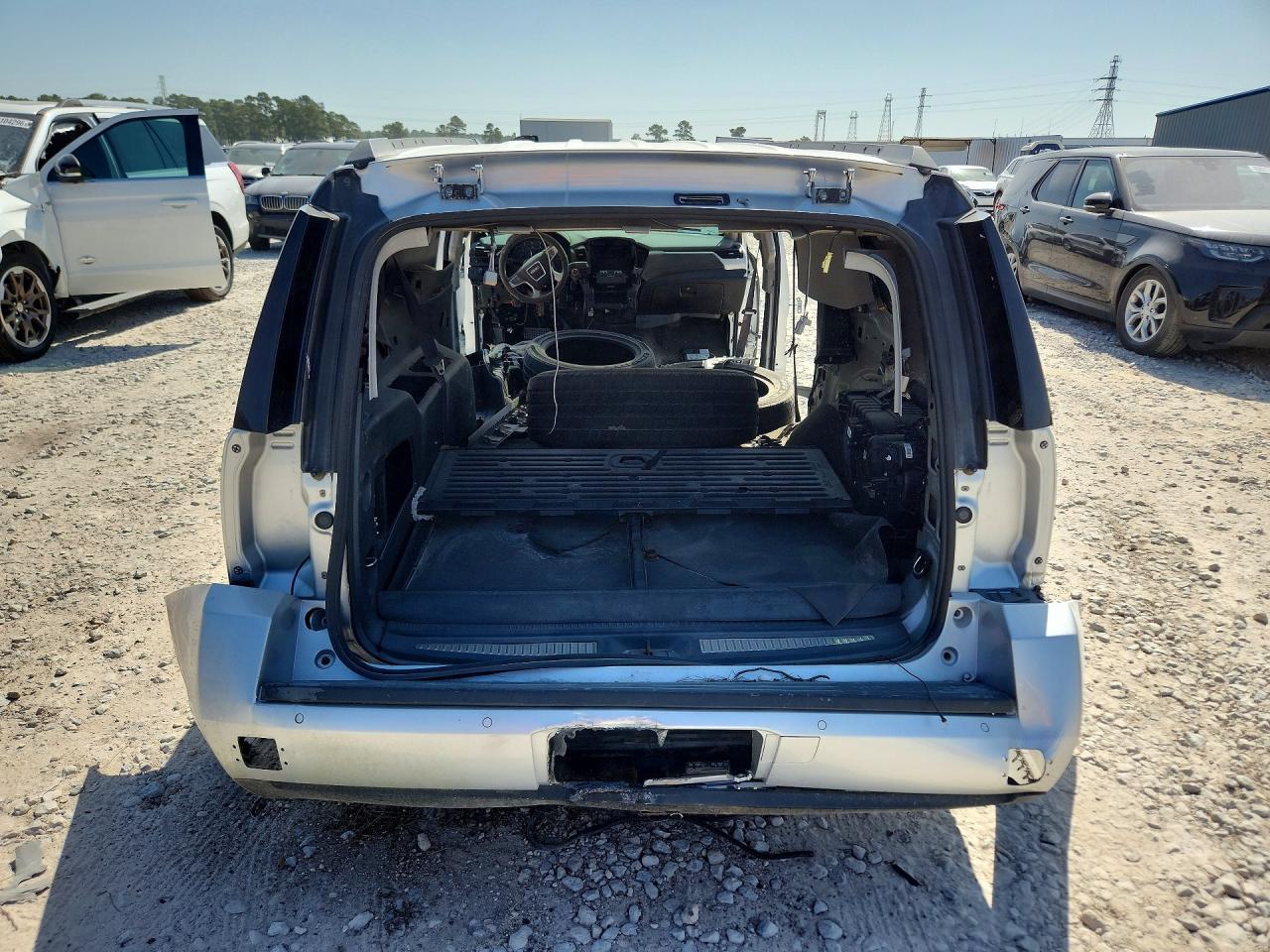 2016 GMC Yukon Xl K1500 Slt - Image 6