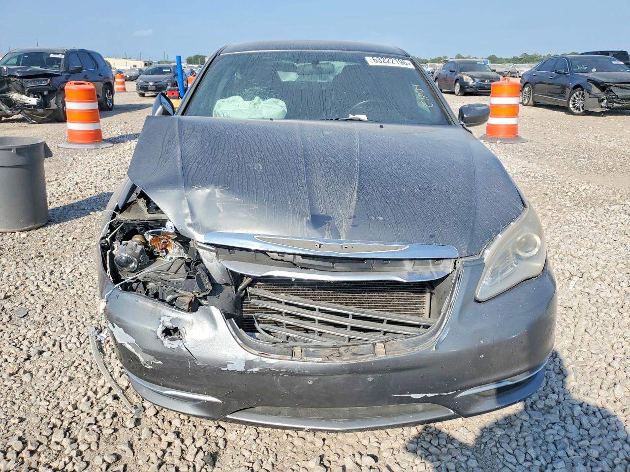 2013 Chrysler 200 Touring - Image 5