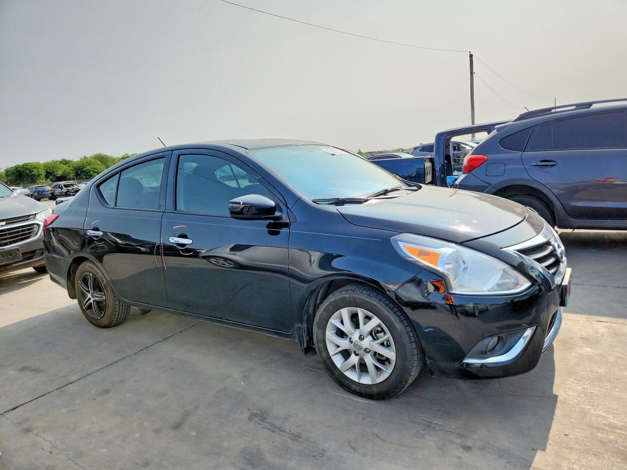 2017 Nissan Versa 1.6 S - Image 4