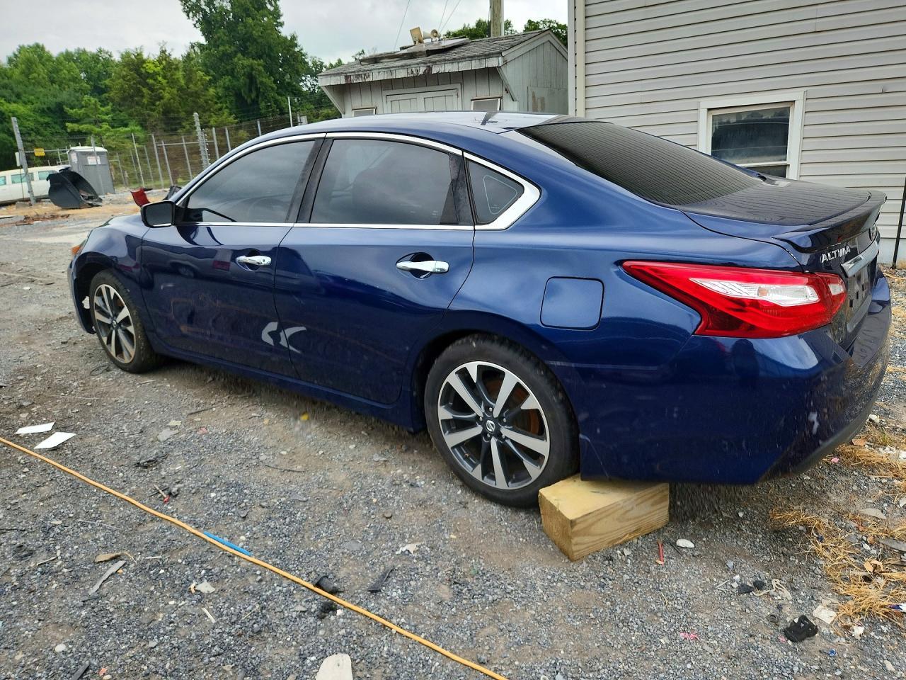 2017 Nissan Altima 2.5 Sr - Фото 2