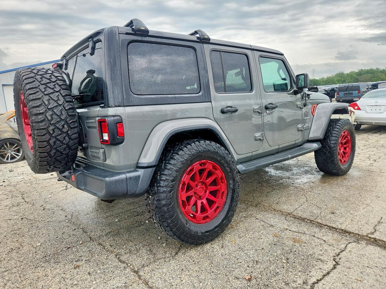 2018 Jeep Wrangler Unlimited Sahara - Фото 3