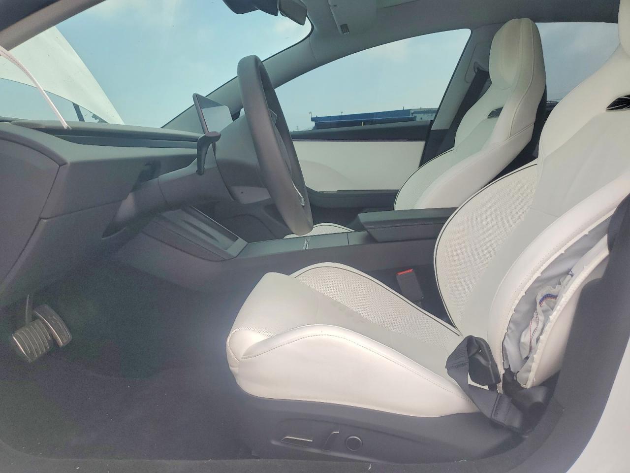 2026 Tesla Model 3 - Фото 7