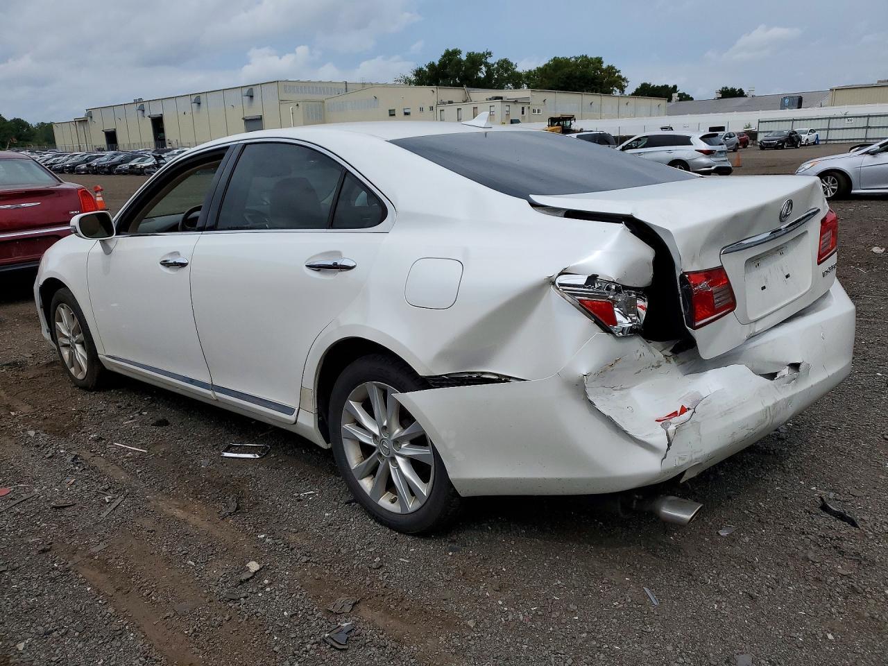 2011 Lexus Es 350 - Фото 2