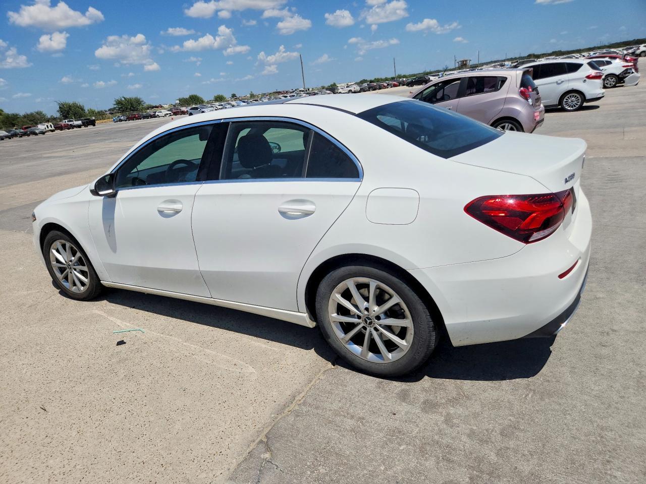 2019 Mercedes-Benz A 220 - Image 2