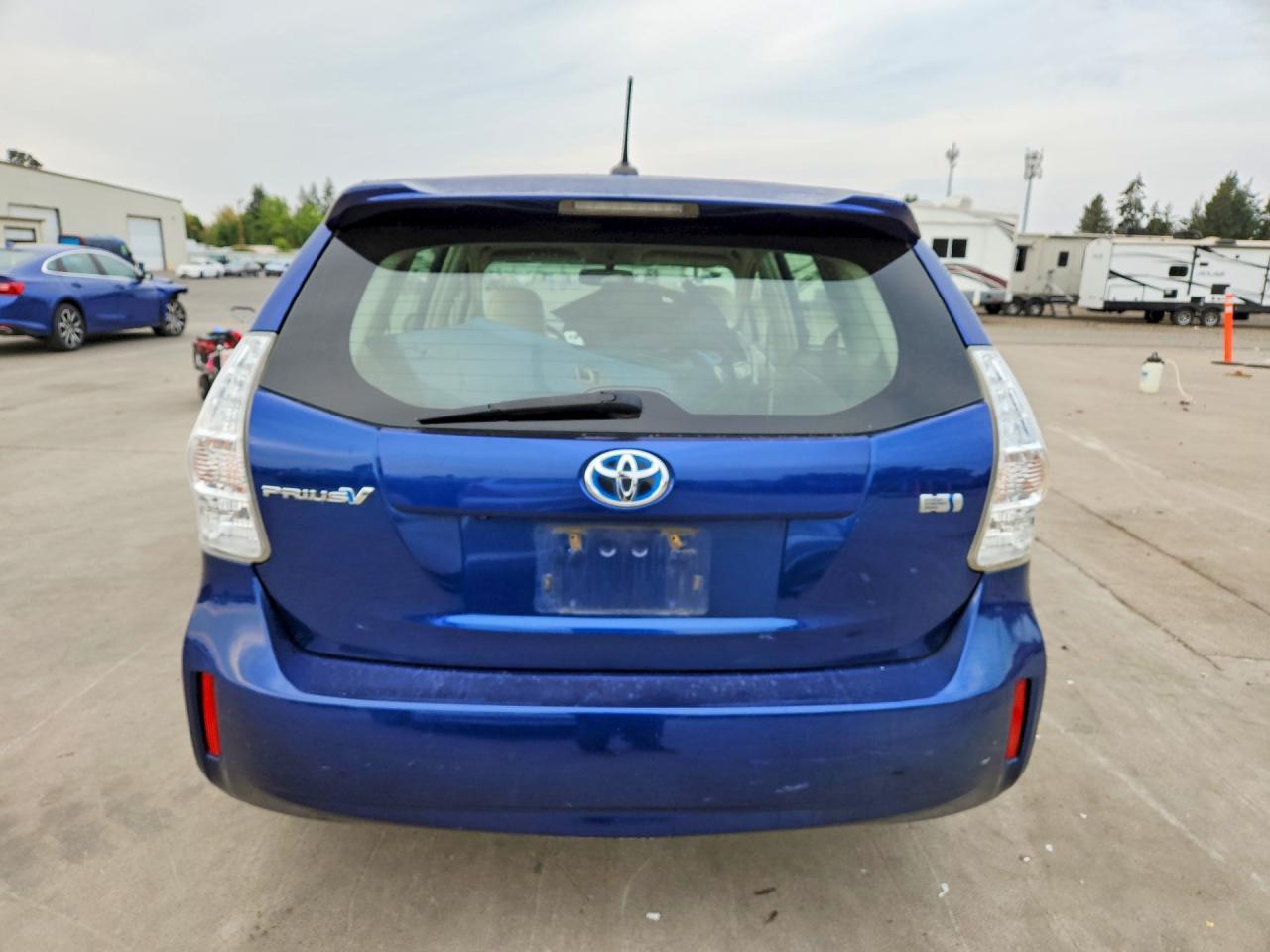 2014 Toyota Prius V Five - Фото 6