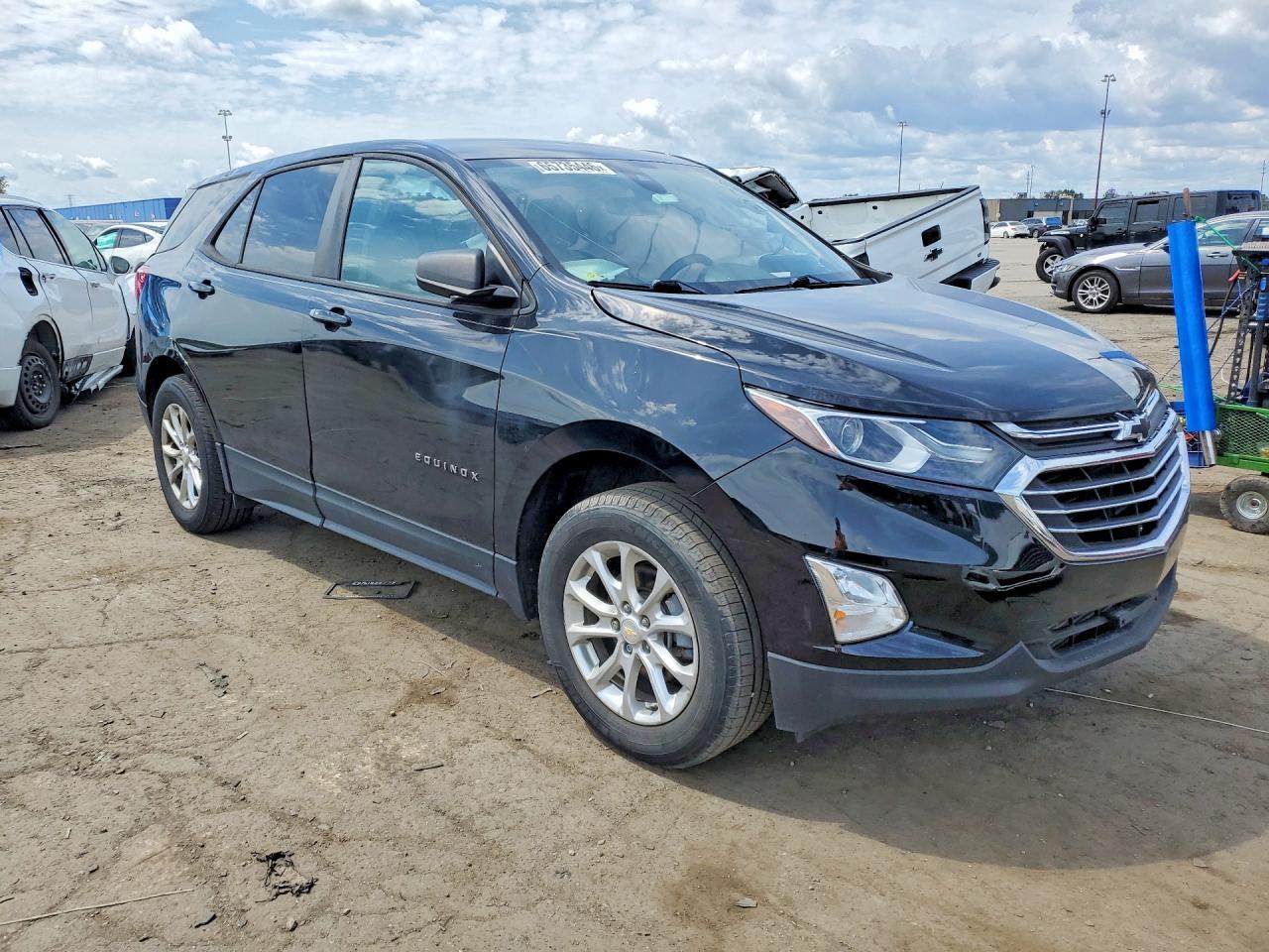 2020 Chevrolet Equinox Ls - Фото 4