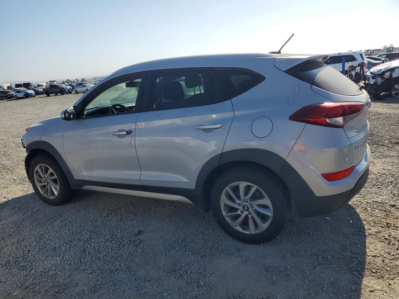 2017 Hyundai Tucson Se - Фото 2