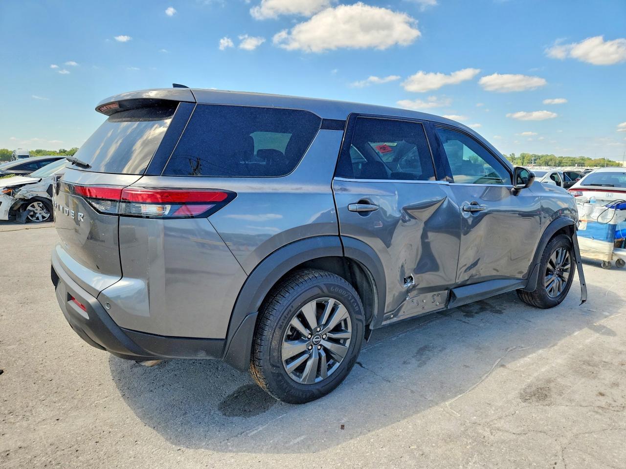2024 Nissan Pathfinder S - Фото 3