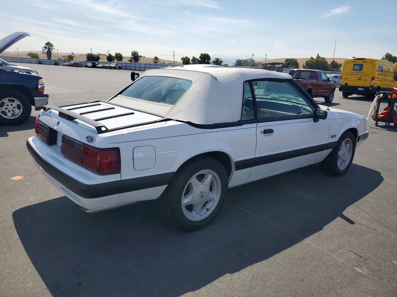 1989 Ford Mustang Lx - Фото 3