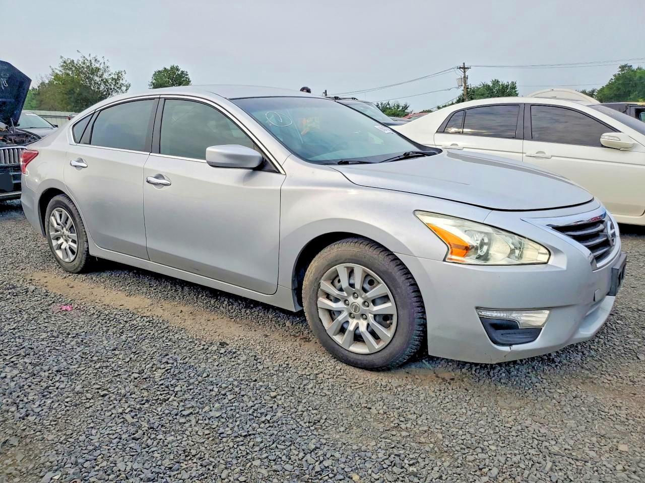 2013 Nissan Altima 2.5 - Фото 4