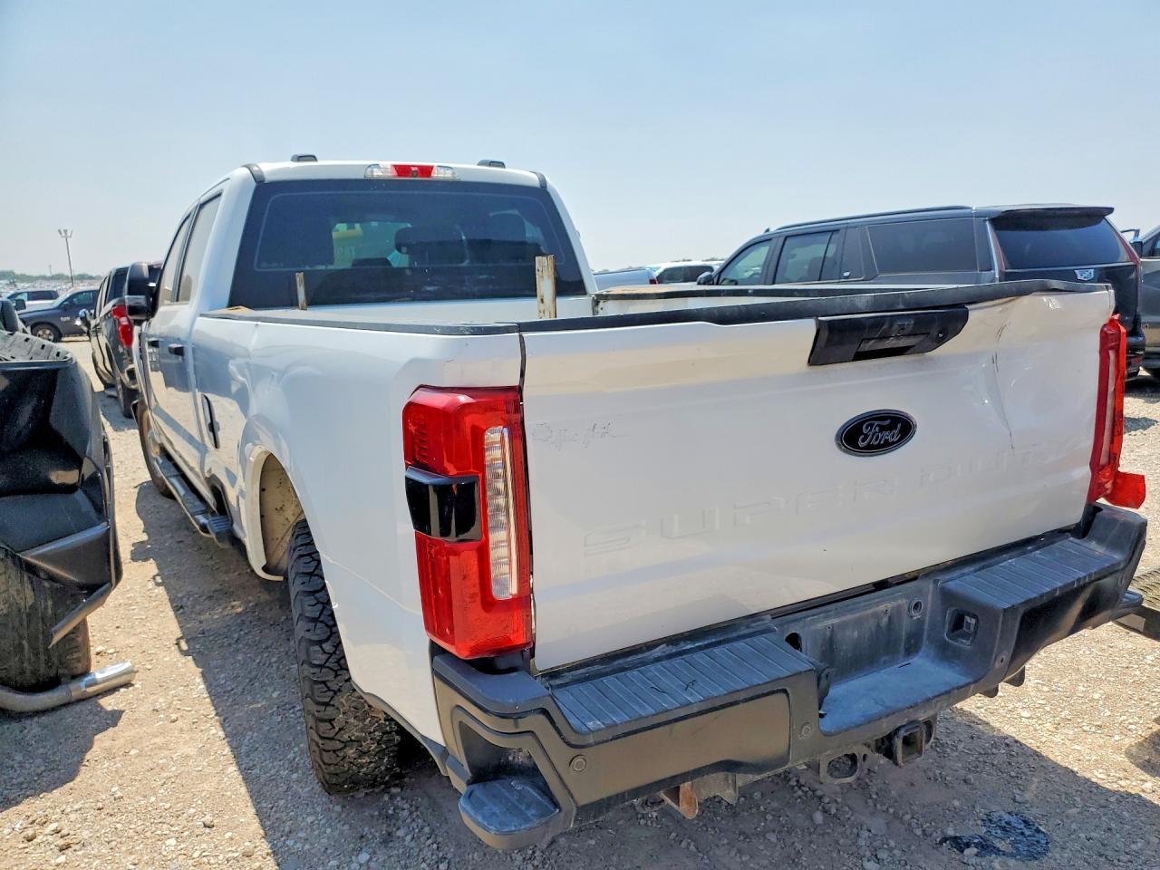2024 Ford F250 Super Duty - Image 2