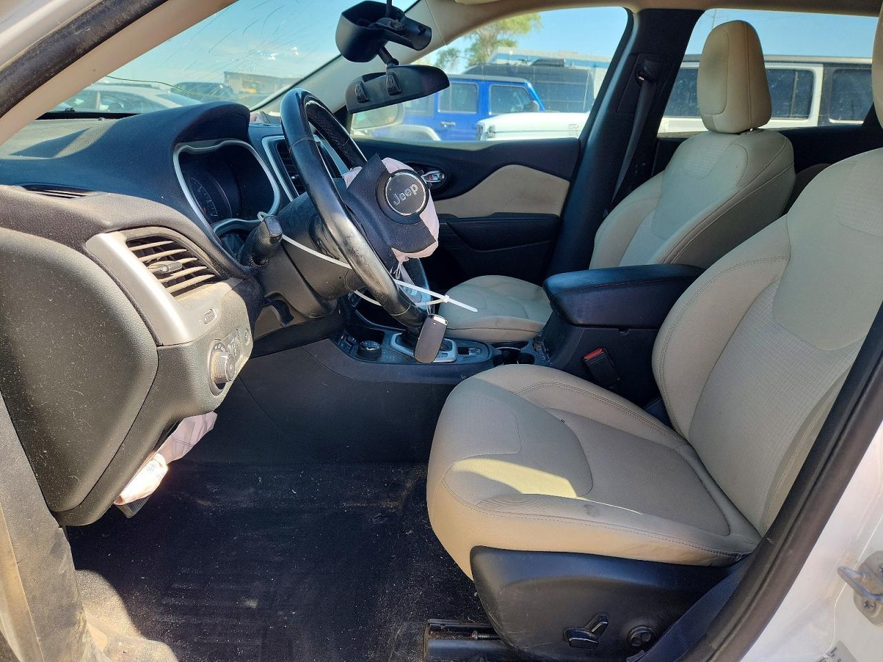 2015 Jeep Cherokee Latitude - Фото 7