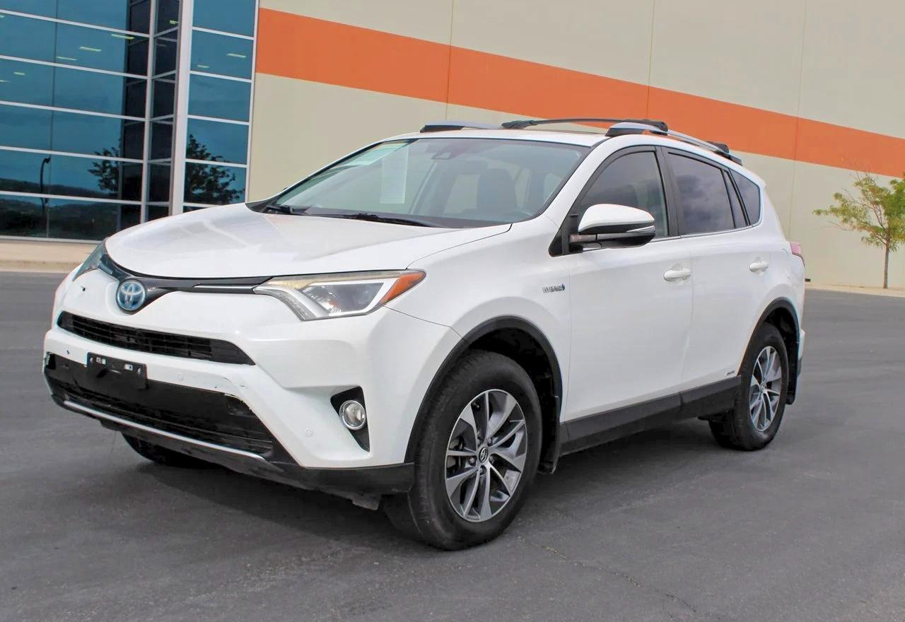 2017 Toyota Rav4 Hybrid Xle - Фото 2
