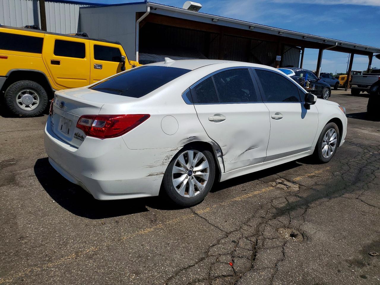 2016 Subaru Legacy 2.5I Premium - Image 3
