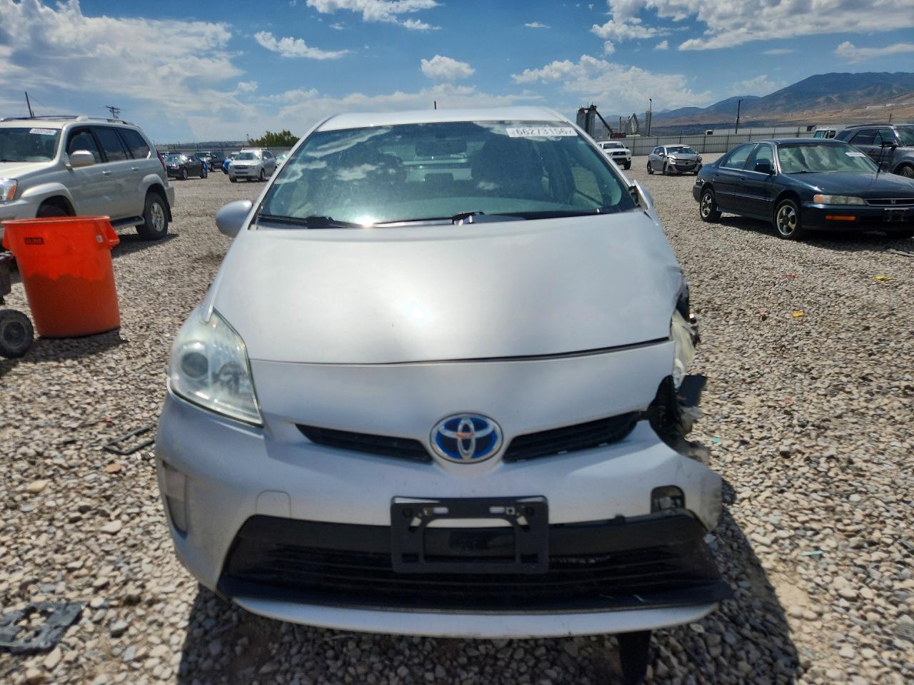 2015 Toyota Prius Two - Image 5