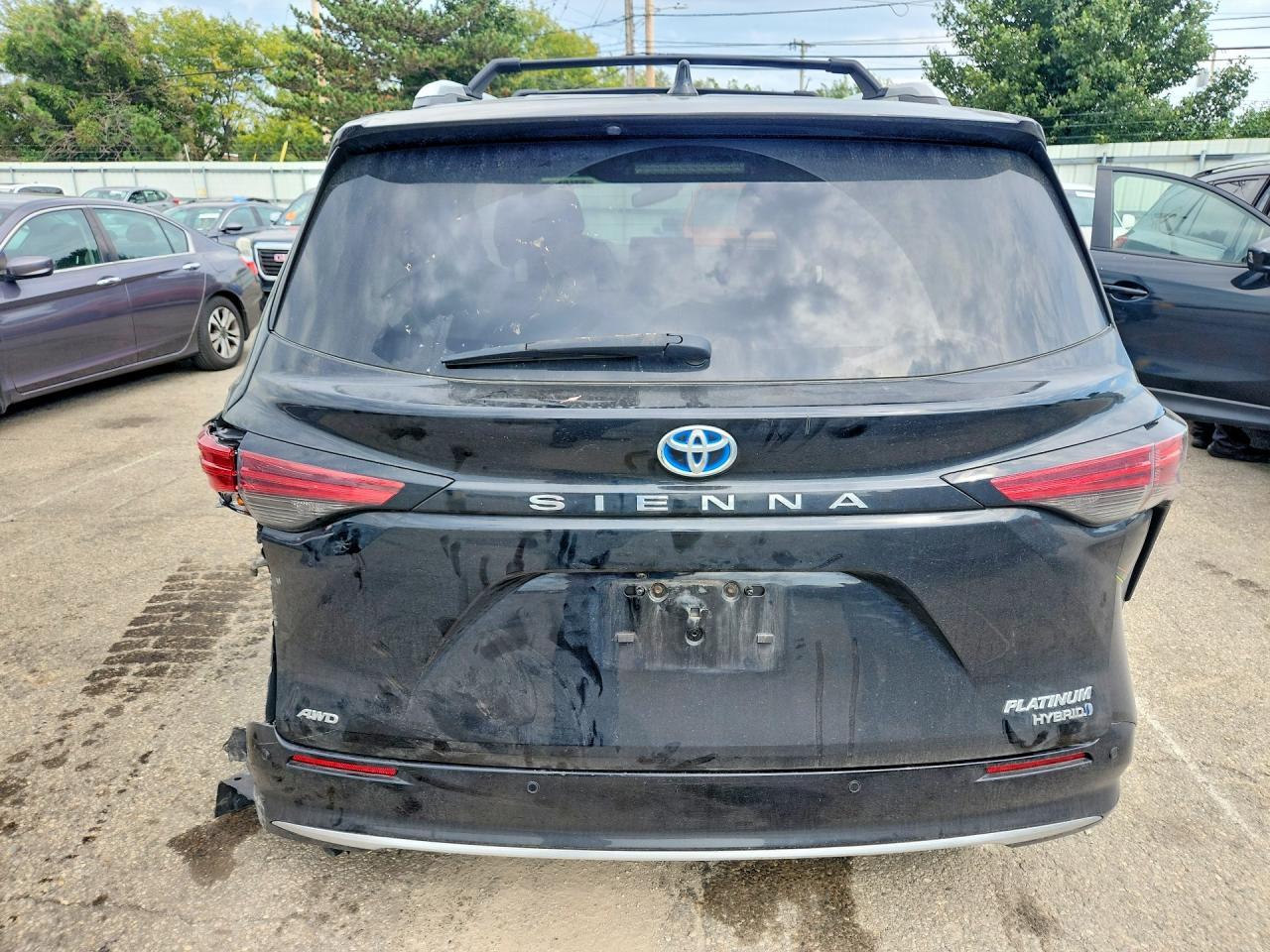 2022 Toyota Sienna Platinum 7-Passenger - Фото 6