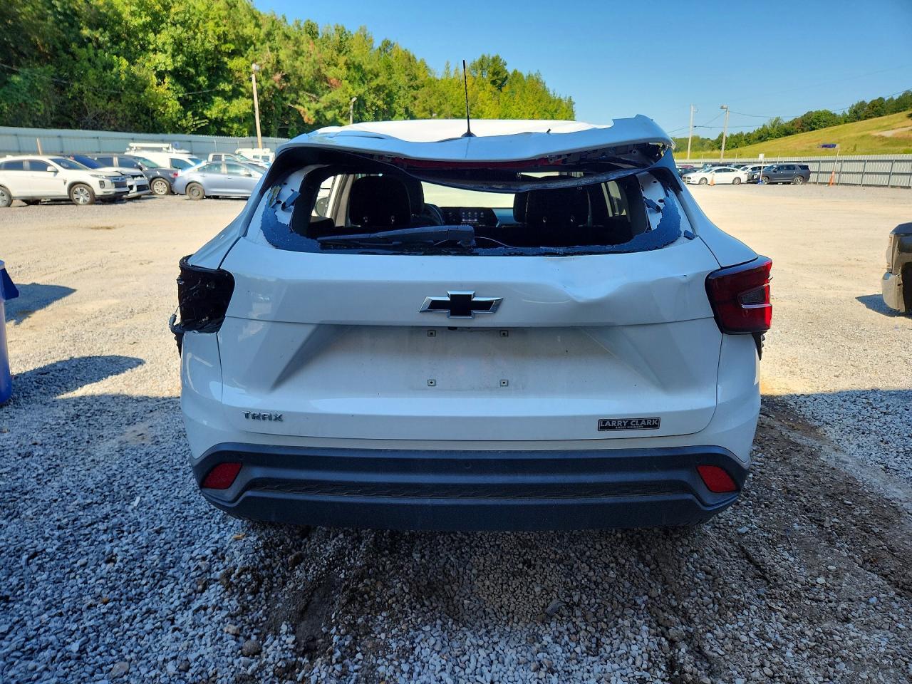2025 Chevrolet Trax Ls - Image 6