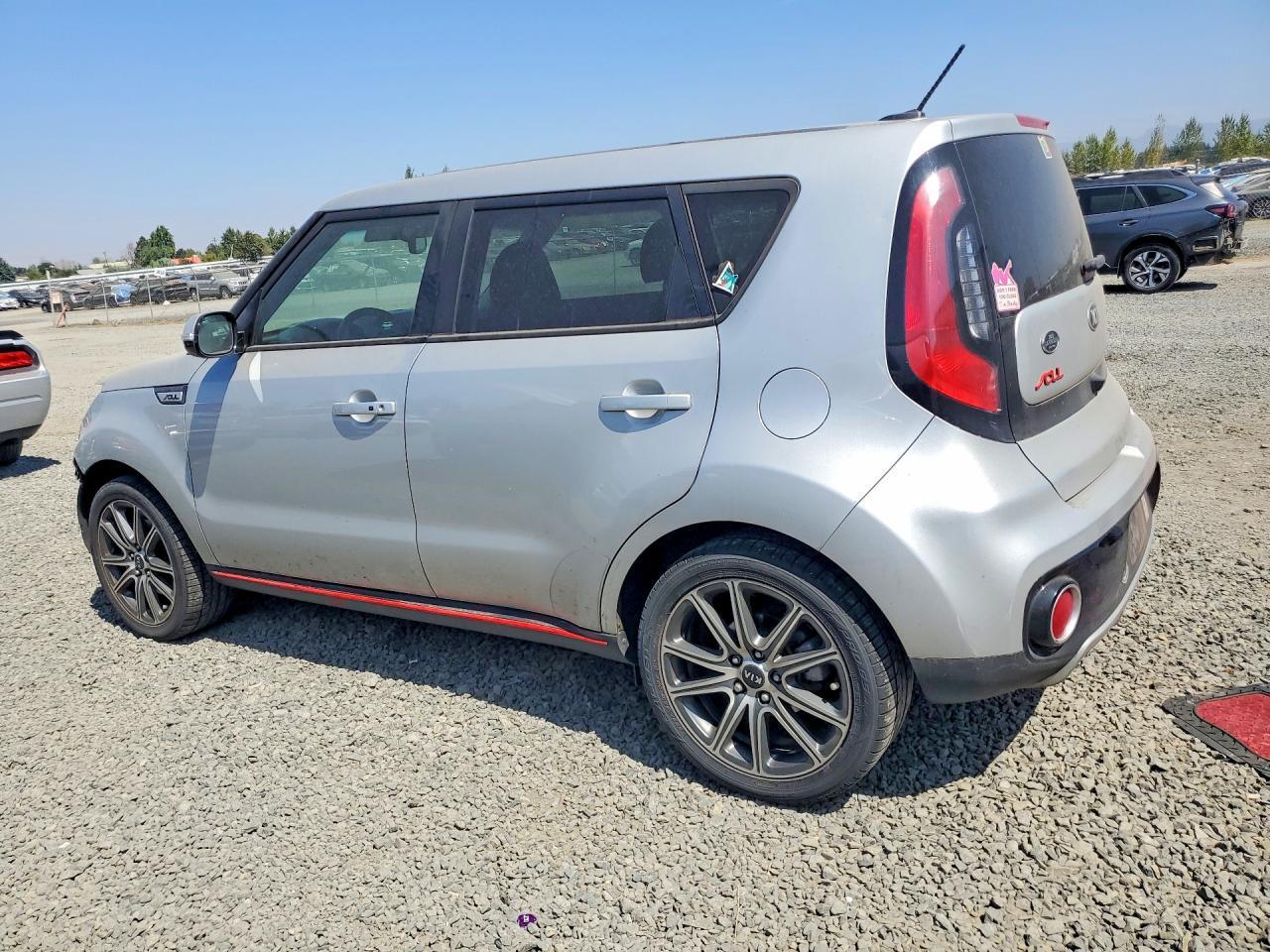 2017 Kia Soul ! - Image 2
