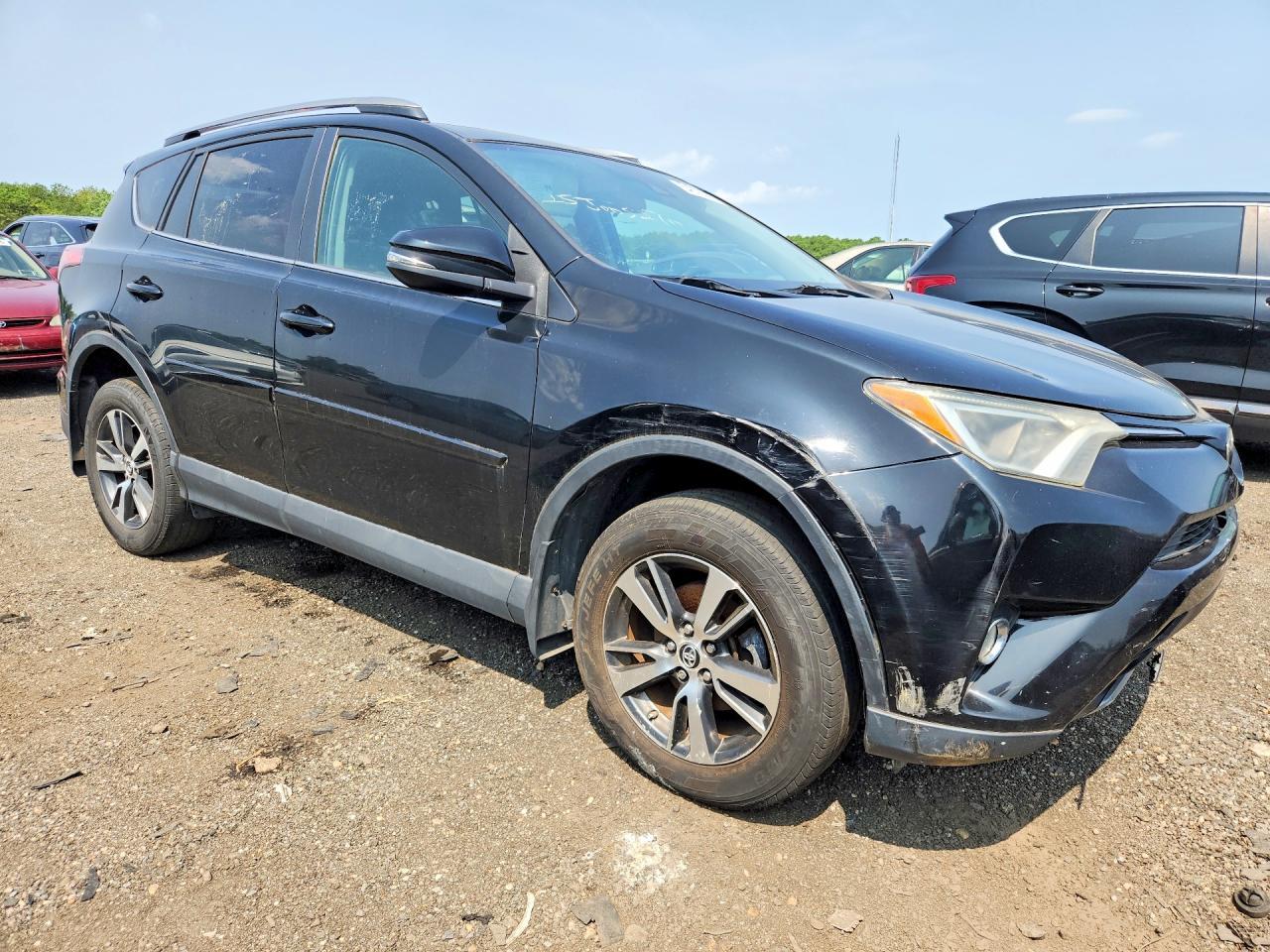 2017 Toyota Rav4 Xle - Image 4