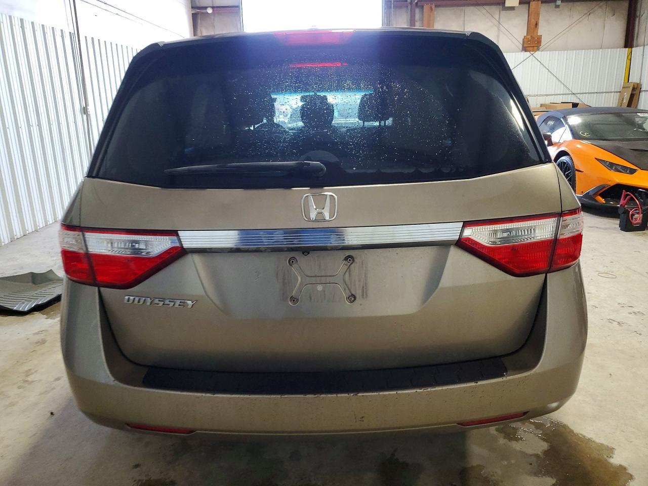 2011 Honda Odyssey Exl - Image 6