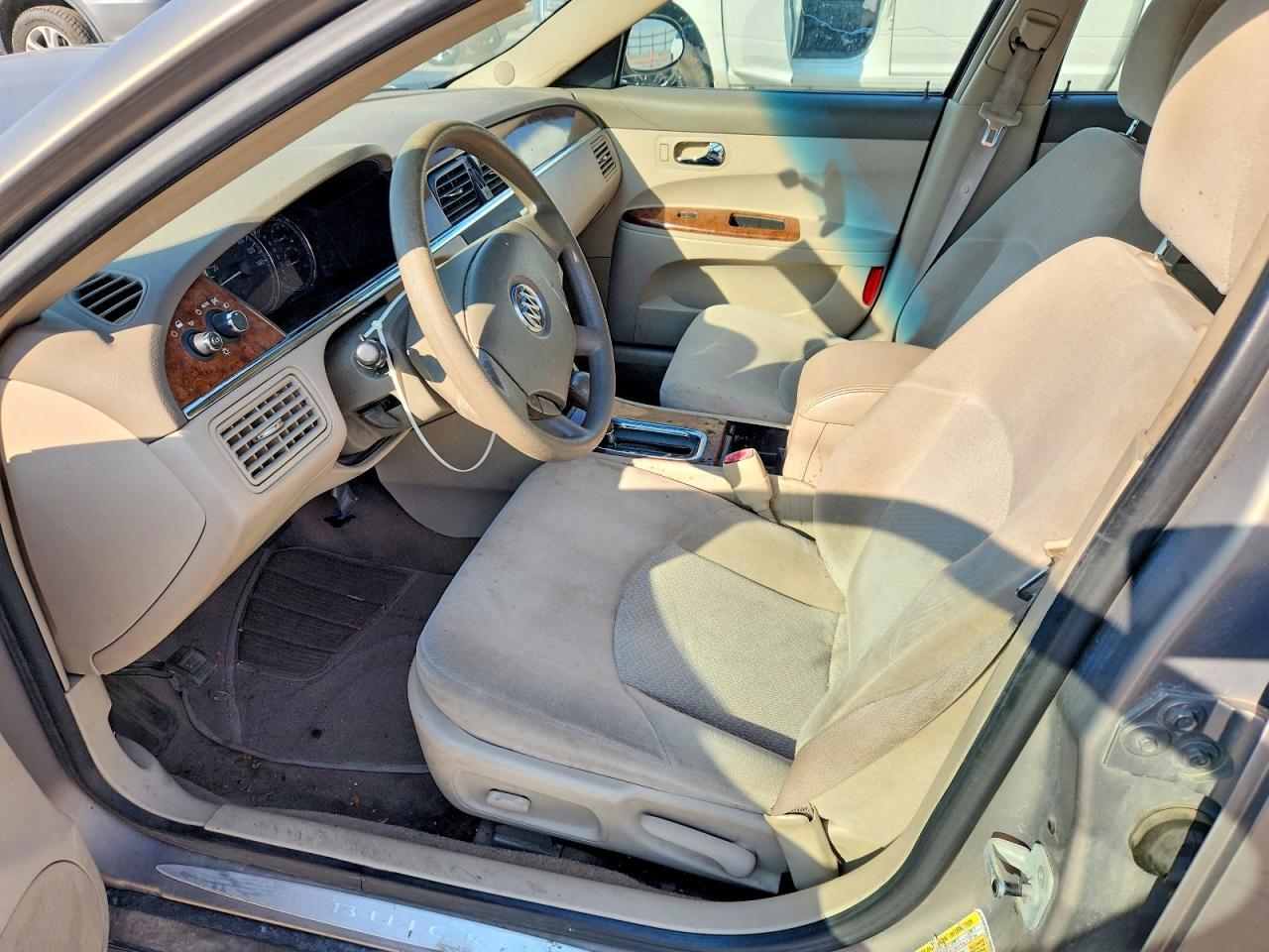 2006 Buick Lacrosse Cx - Image 7