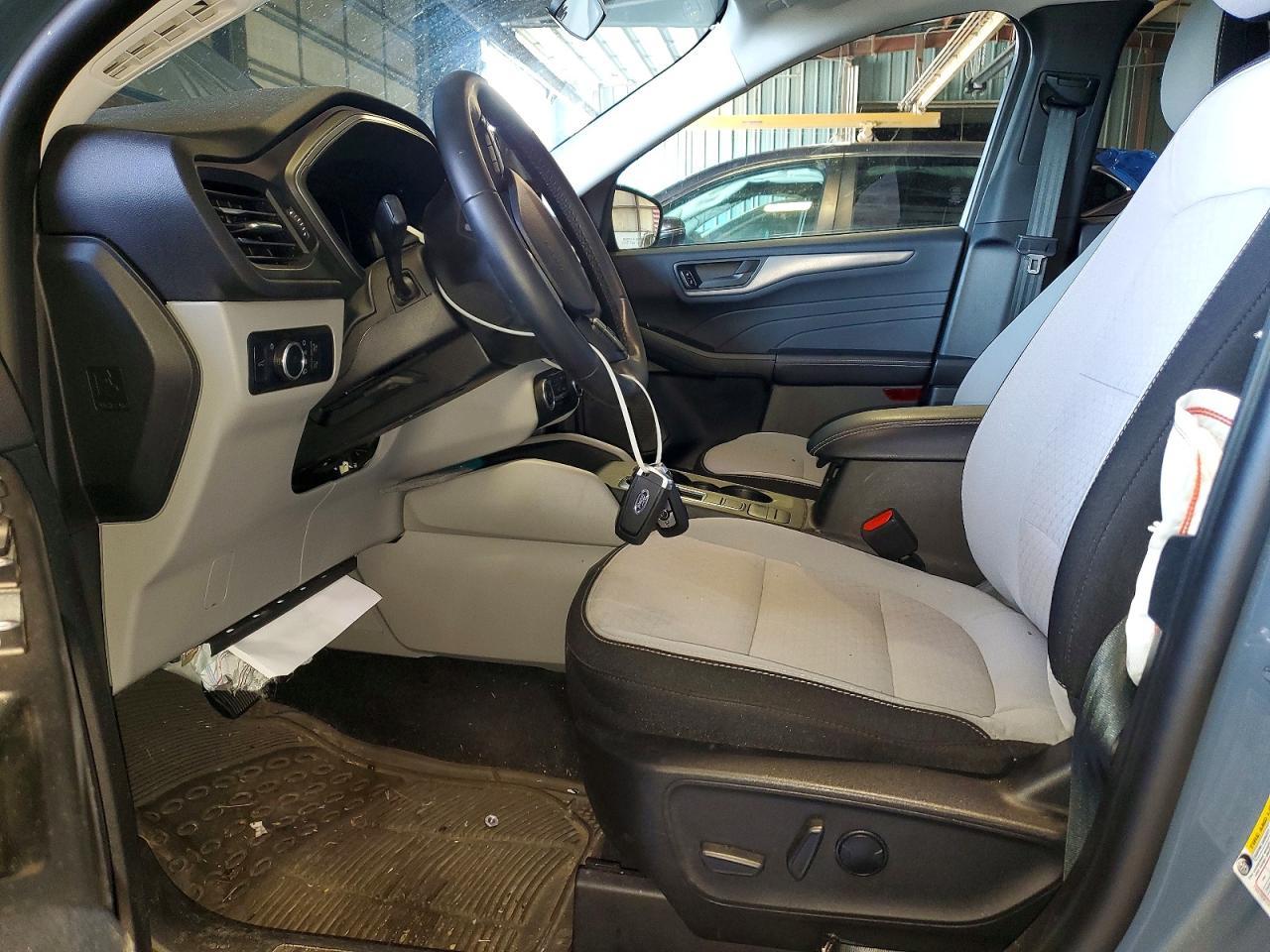 2024 Ford Escape Active - Image 7