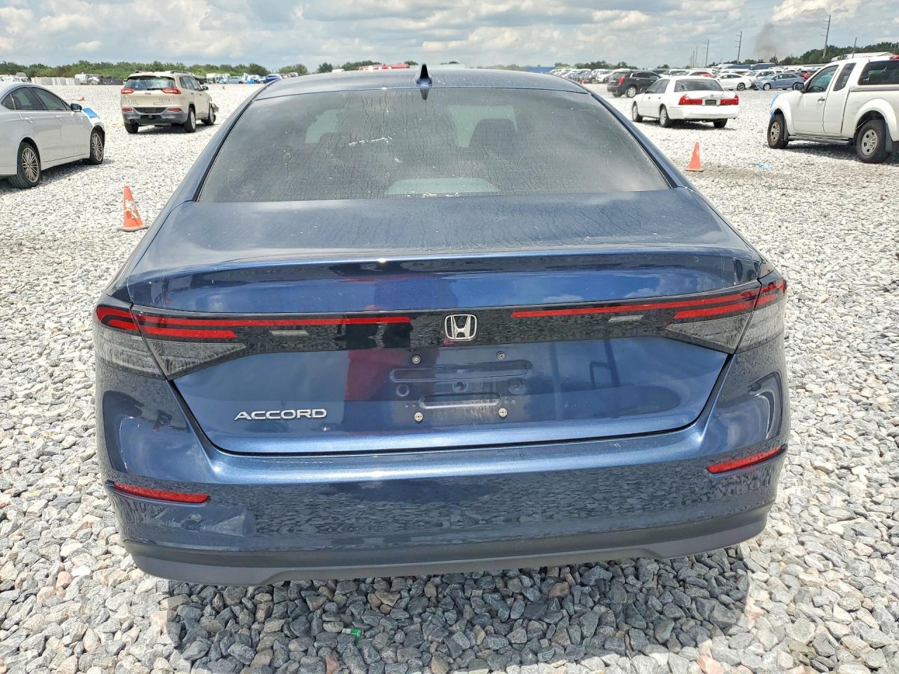 2023 Honda Accord Ex - Image 6