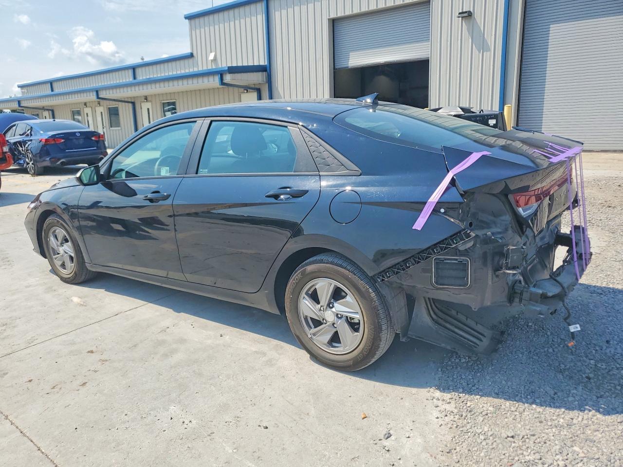 2024 Hyundai Elantra Se - Фото 2