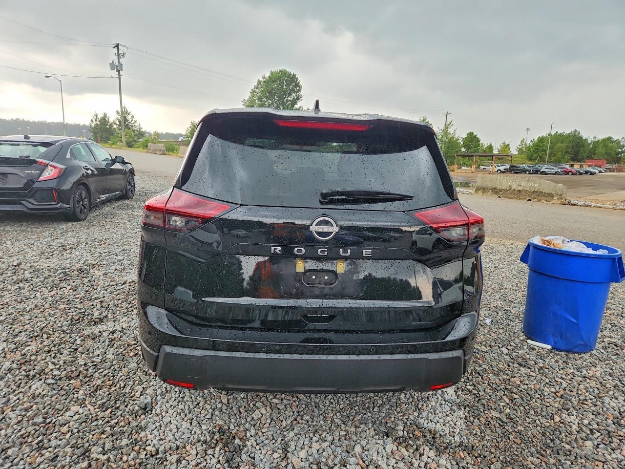 2025 Nissan Rogue Sv - Image 6
