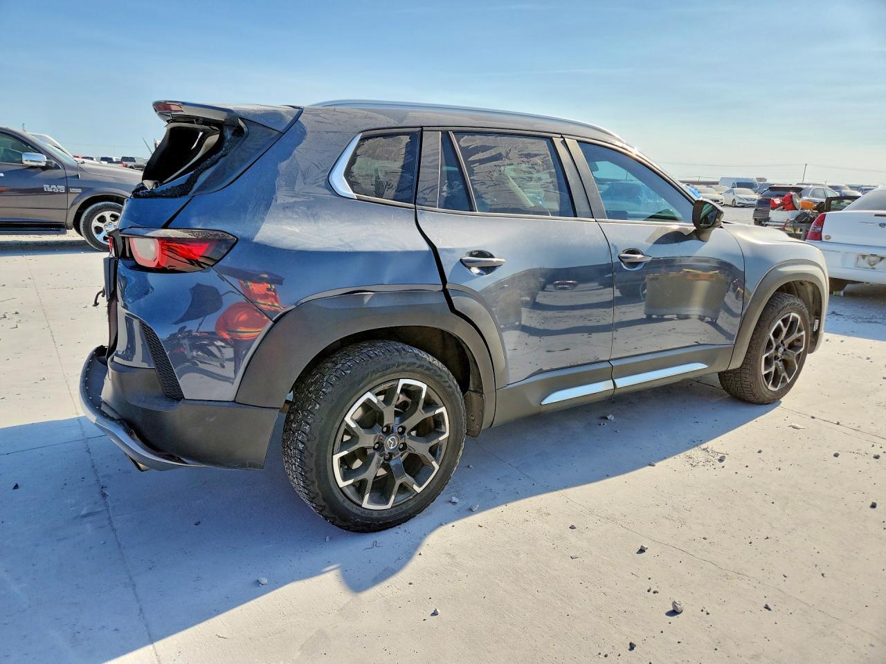2023 Mazda Cx-50 Base - Image 3
